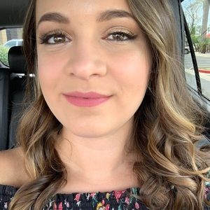 Meet your Posher, Meagan